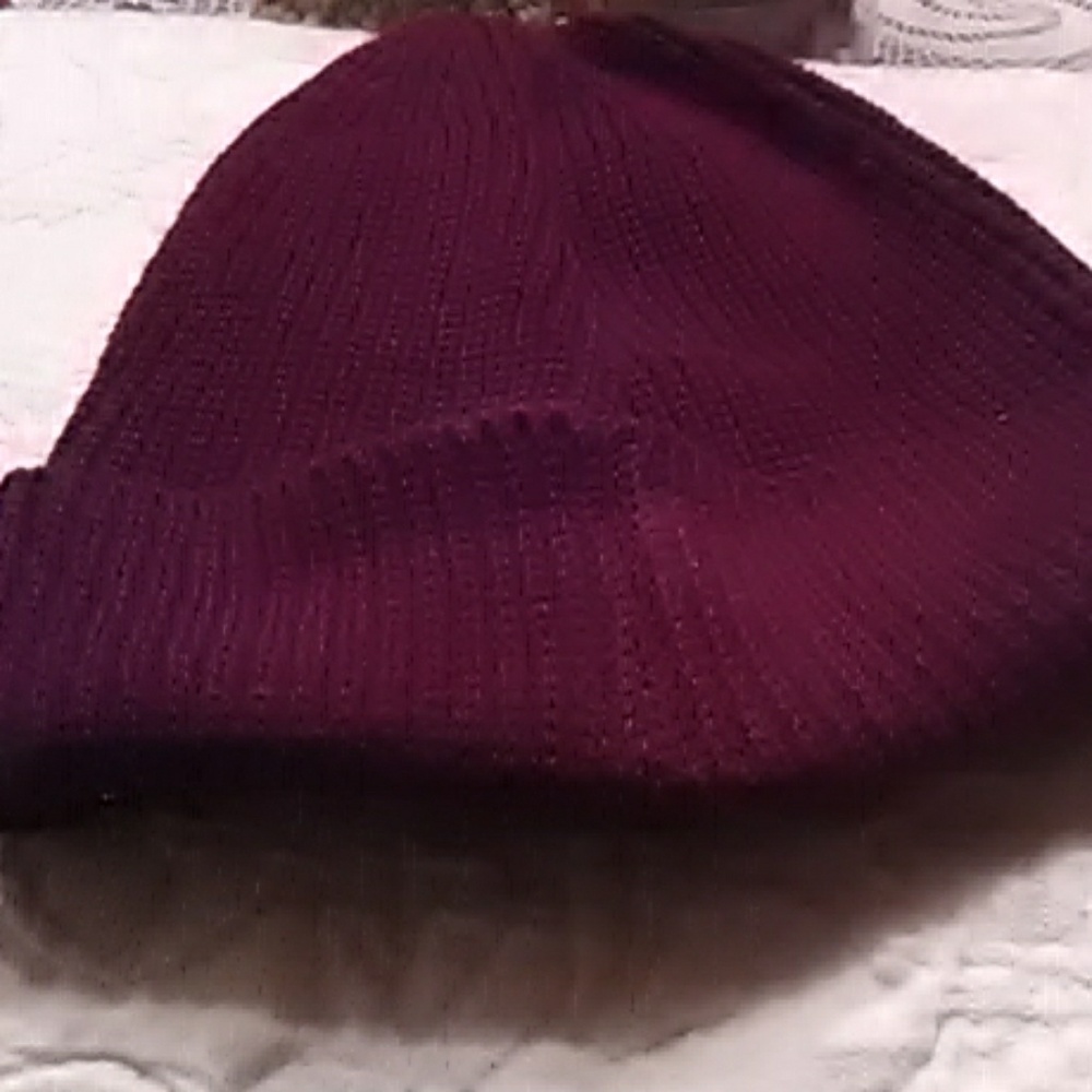 Sweater hat - Picture 3 of 3